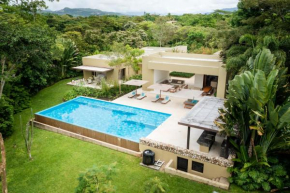 w* Amazing 4BR Villa at Mesa de Yeguas